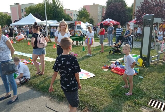Uczestnicy rodzinnego Pikniku z Malwą